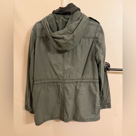 H&M Green Jacket - Picture 2 of 8